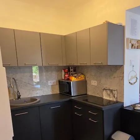 Vartalak Apartmanhaz Διαμέρισμα *
