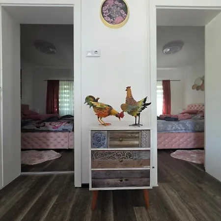 Vartalak Apartmanhaz Διαμέρισμα Harkány